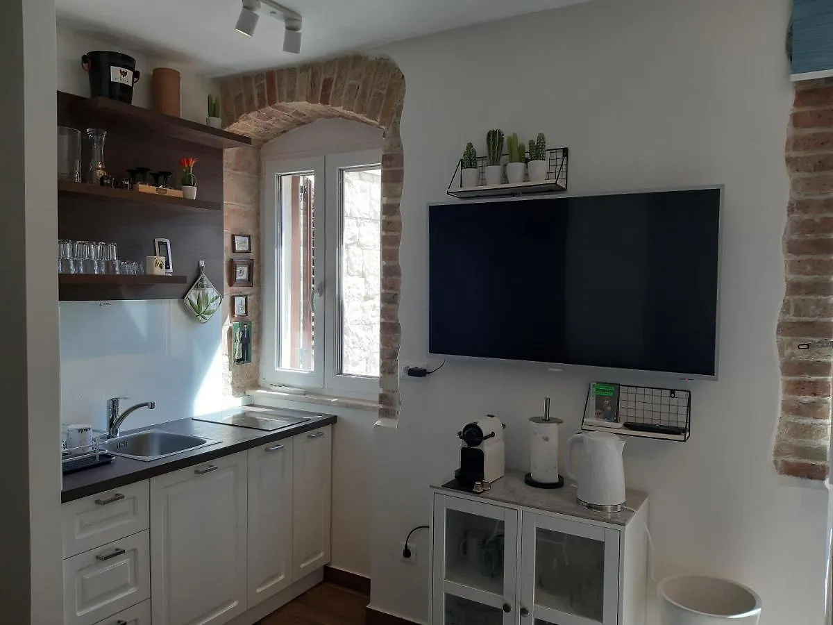 Casa Vita City 4 Star Studio Apartment Split
