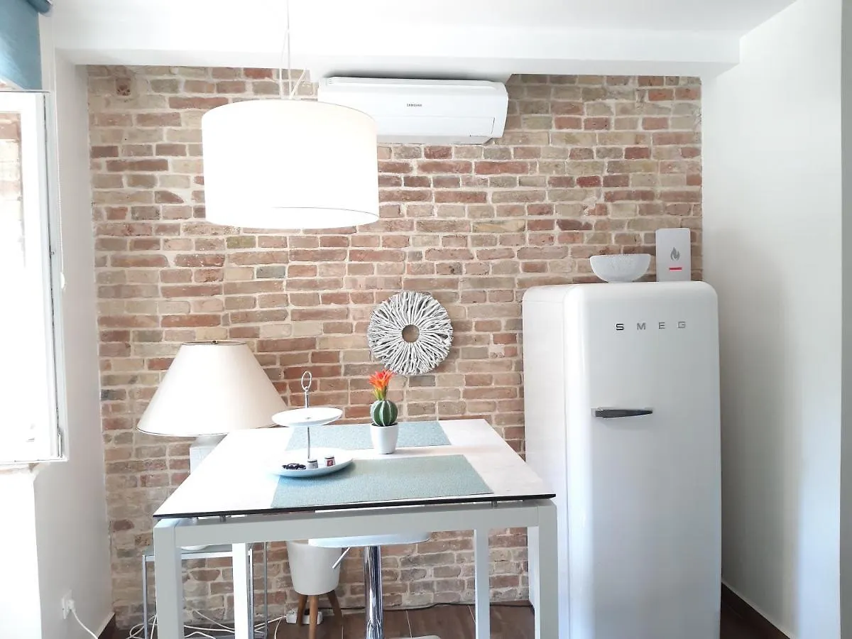 Casa Vita City 4 Star Studio Apartment Split 0*,