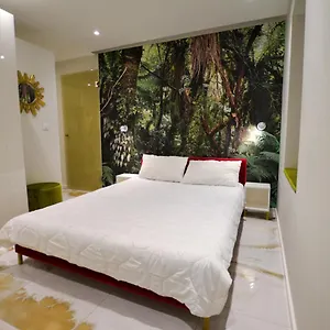 Lion's Den Deluxe Studio , Budapest Hungary