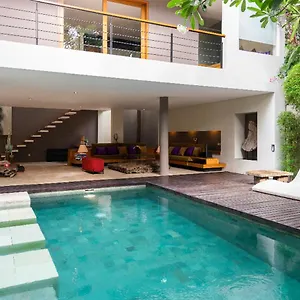 Athena , Seminyak (Bali) Indonesia